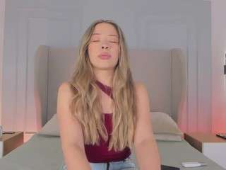 Chloe Dee's Live Sex Cam Show