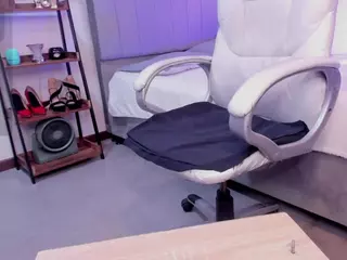 MatureVeronica's Live Sex Cam Show