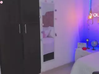 avalodge's Live Sex Cam Show