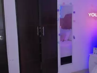 avalodge's Live Sex Cam Show