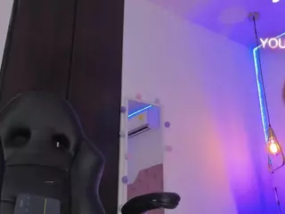 avalodge's Live Sex Cam Show