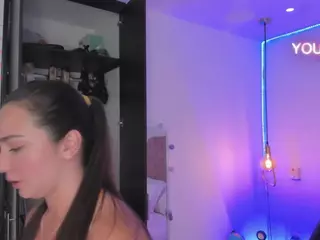 avalodge's Live Sex Cam Show