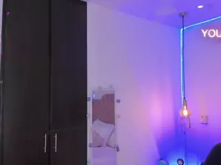 avalodge's Live Sex Cam Show