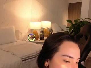 Live cam show with avalodge