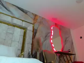 emily-86's Live Sex Cam Show