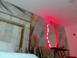 emily-86's Live Sex Cam Show