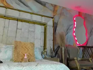 emily-86's Live Sex Cam Show