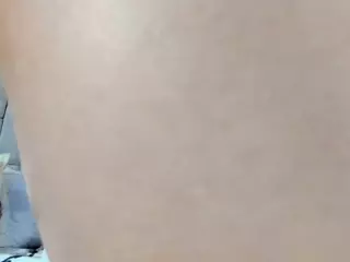 emily-86's Live Sex Cam Show