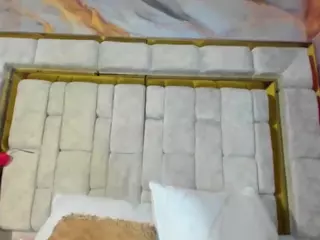 emily-86's Live Sex Cam Show