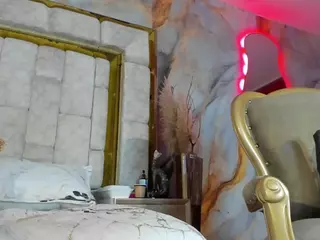 emily-86's Live Sex Cam Show