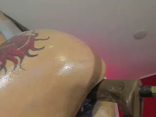 emily-86's Live Sex Cam Show