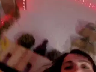 llanaa's Live Sex Cam Show