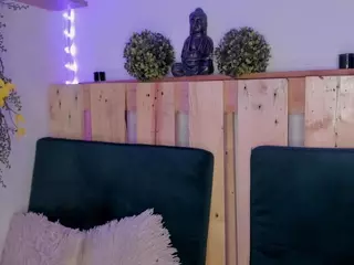 llanaa's Live Sex Cam Show