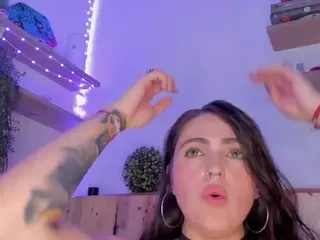 llanaa's Live Sex Cam Show