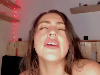 llanaa's Live Sex Cam Show