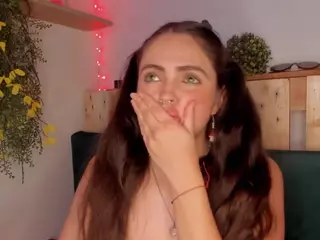 llanaa's Live Sex Cam Show