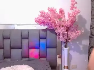 liinda-sweet91's Live Sex Cam Show