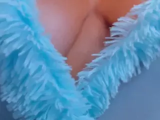 Tori Cross's Live Sex Cam Show