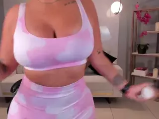 Tori Cross's Live Sex Cam Show