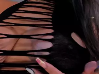 Tori Cross's Live Sex Cam Show