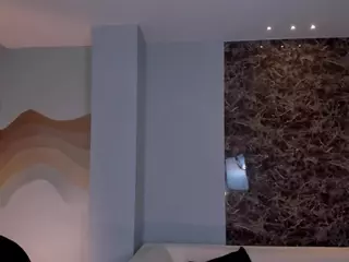 Tori Cross's Live Sex Cam Show
