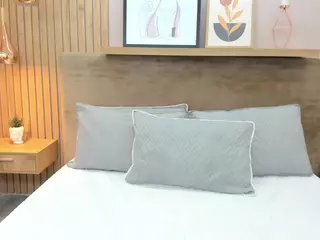 sarahlopezz's Live Sex Cam Show
