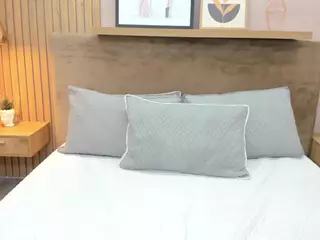sarahlopezz's Live Sex Cam Show