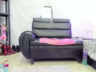 Chanel-Doll's Live Sex Cam Show