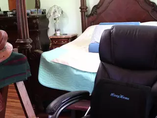 thornburyrose's Live Sex Cam Show