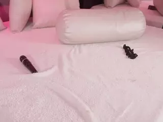 Bellatslatina's Live Sex Cam Show