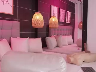 Bellatslatina's Live Sex Cam Show