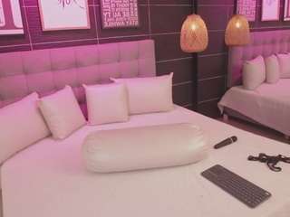 Live cam show with Bellatslatina
