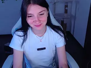 DaniellaTrue1's Live Sex Cam Show