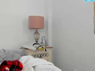 Live cam show with MichellAngels