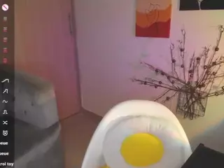 ZOEBOLTON's Live Sex Cam Show