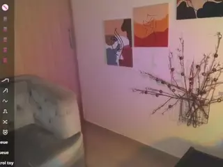 ZOEBOLTON's Live Sex Cam Show