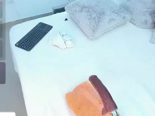 Angie-Roses's Live Sex Cam Show