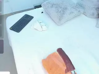 Angie-Roses's Live Sex Cam Show