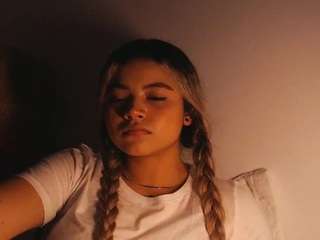 ScarlettHudsson's Live Sex Cam Show