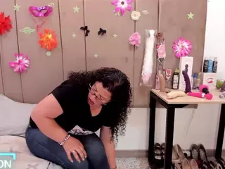 Zalymature's Live Sex Cam Show