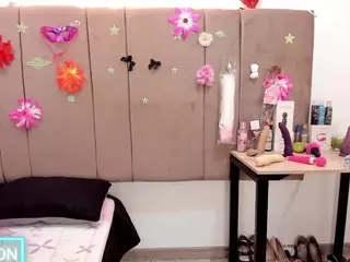 Zalymature's Live Sex Cam Show