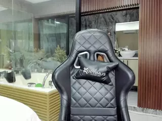 puccacastro's Live Sex Cam Show