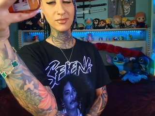 Live cam show with Ari The Don