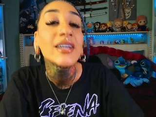 Live cam show with Ari The Don