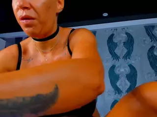 AnnesWhite's Live Sex Cam Show
