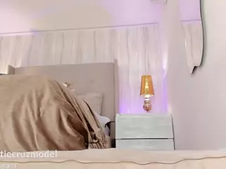 Katie Cruz's Live Sex Cam Show