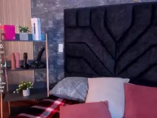 Laura-Ks's Live Sex Cam Show