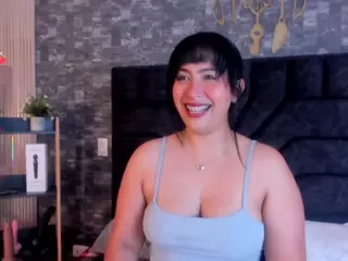 Laura-Ks's Live Sex Cam Show