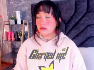 Laura-Ks's Live Sex Cam Show