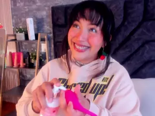 Laura-Ks's Live Sex Cam Show